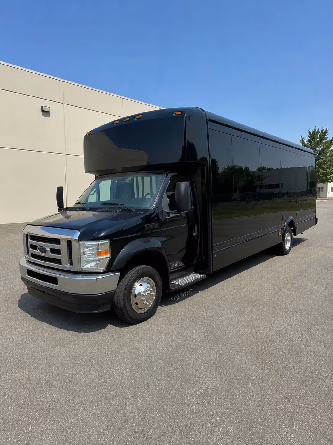 Syracuse Concert & Music Festival Transportation party bus exterior