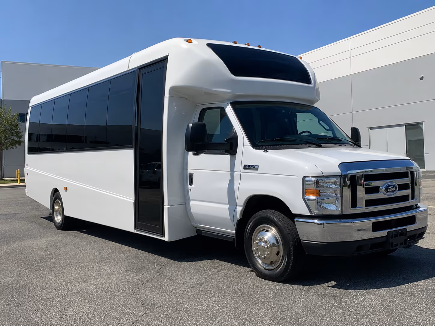 Syracuse Corporate Transportation party bus exterior